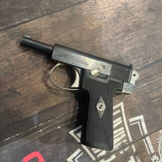Pistola semiautomatica marca WEBLEY &SCOTT cal 7,65